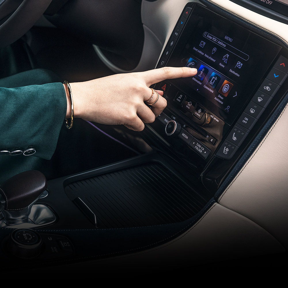 2022 INFINITI QX50 SUV interior dual displays.